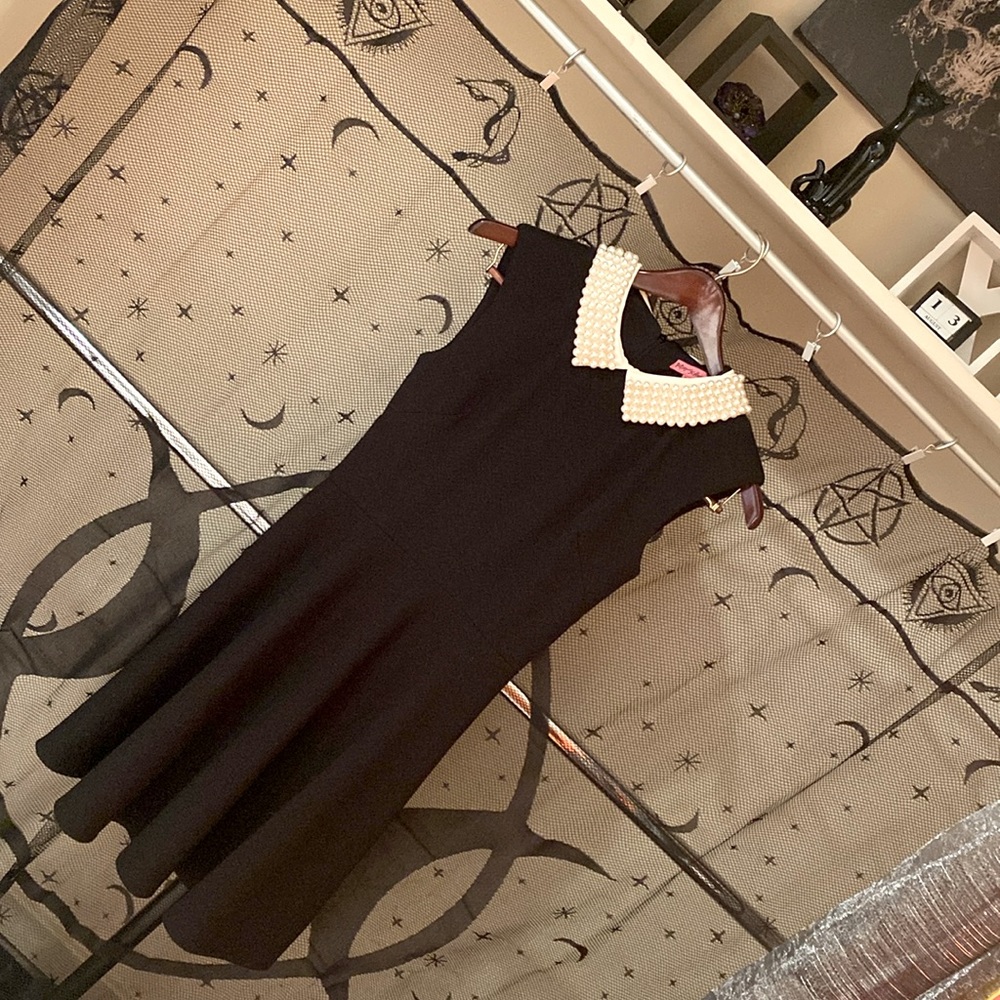 Betsey Johnson Black Midi Dress with Pearl Collar - Picture 2 of 13